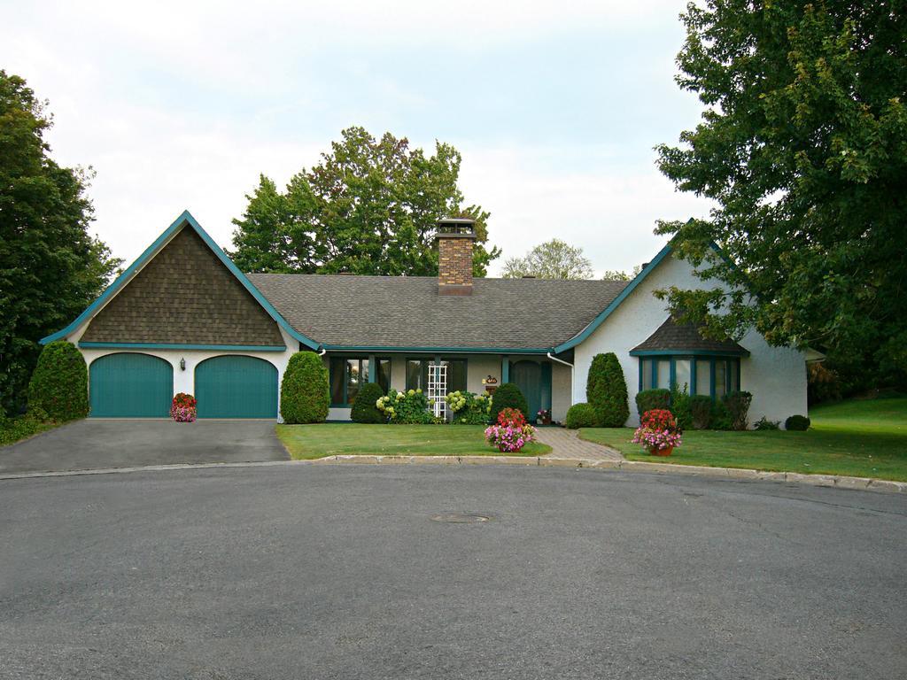 B&B Aux Deux Pignons Donnacona Екстер'єр фото
