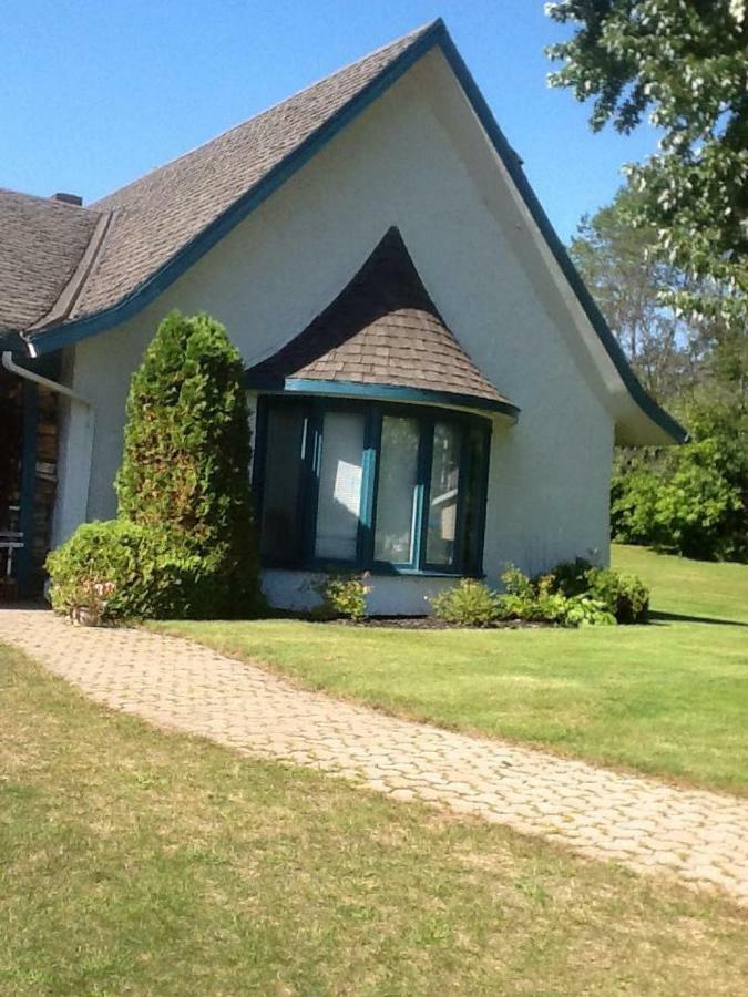 B&B Aux Deux Pignons Donnacona Екстер'єр фото